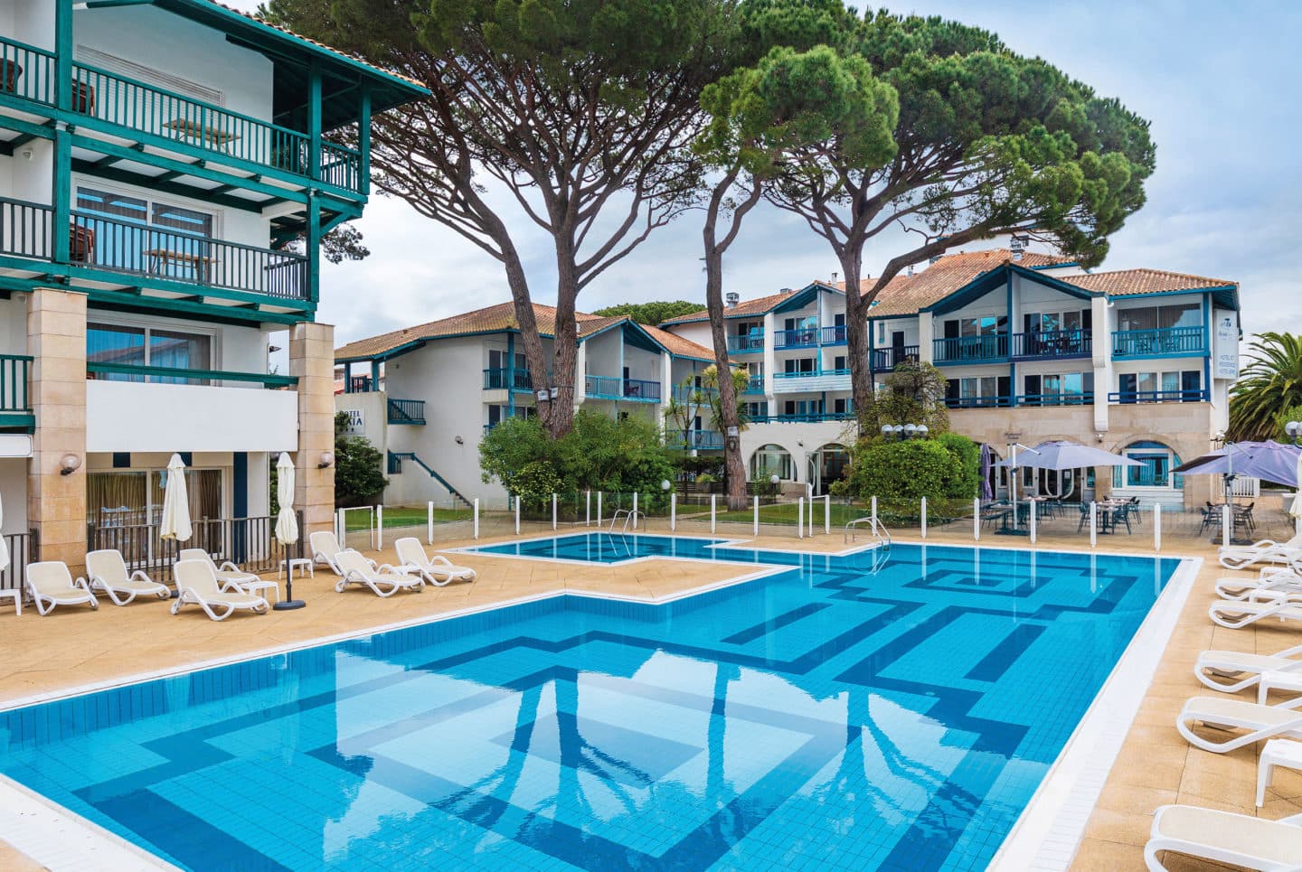 Slideuse-Pool-2